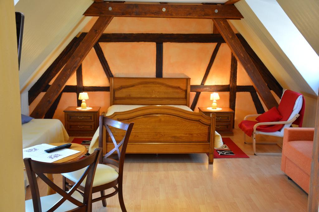 La Grange Du Pape - Annexe De L'Hotel La Ferme Du Pape Эгишем Экстерьер фото